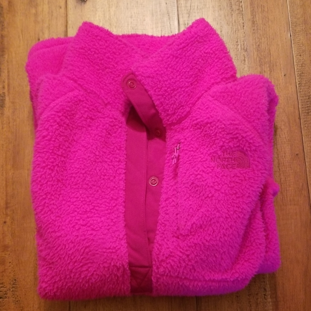 North Face Pull Over